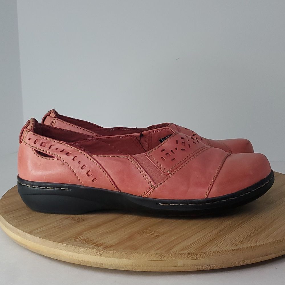 Clarks Collection Evianna Fig Slip on Leather Shoes Women's Size 6.5W
